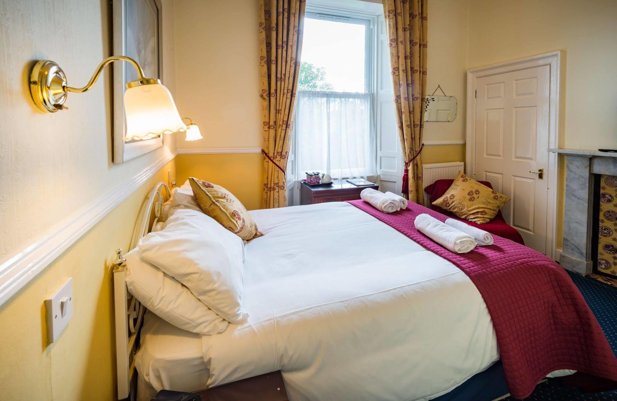 Strathallan Guest House EDI Buitenkant foto